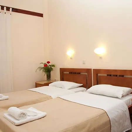 Ganios Hotel 2*